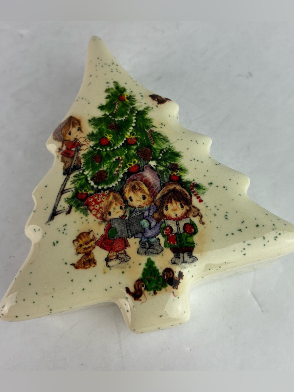 Precious Moments Christmas Tree 1992 Ceramic Trinket Box